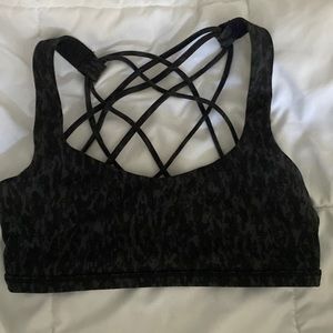 Lululemon Free to Be Bra